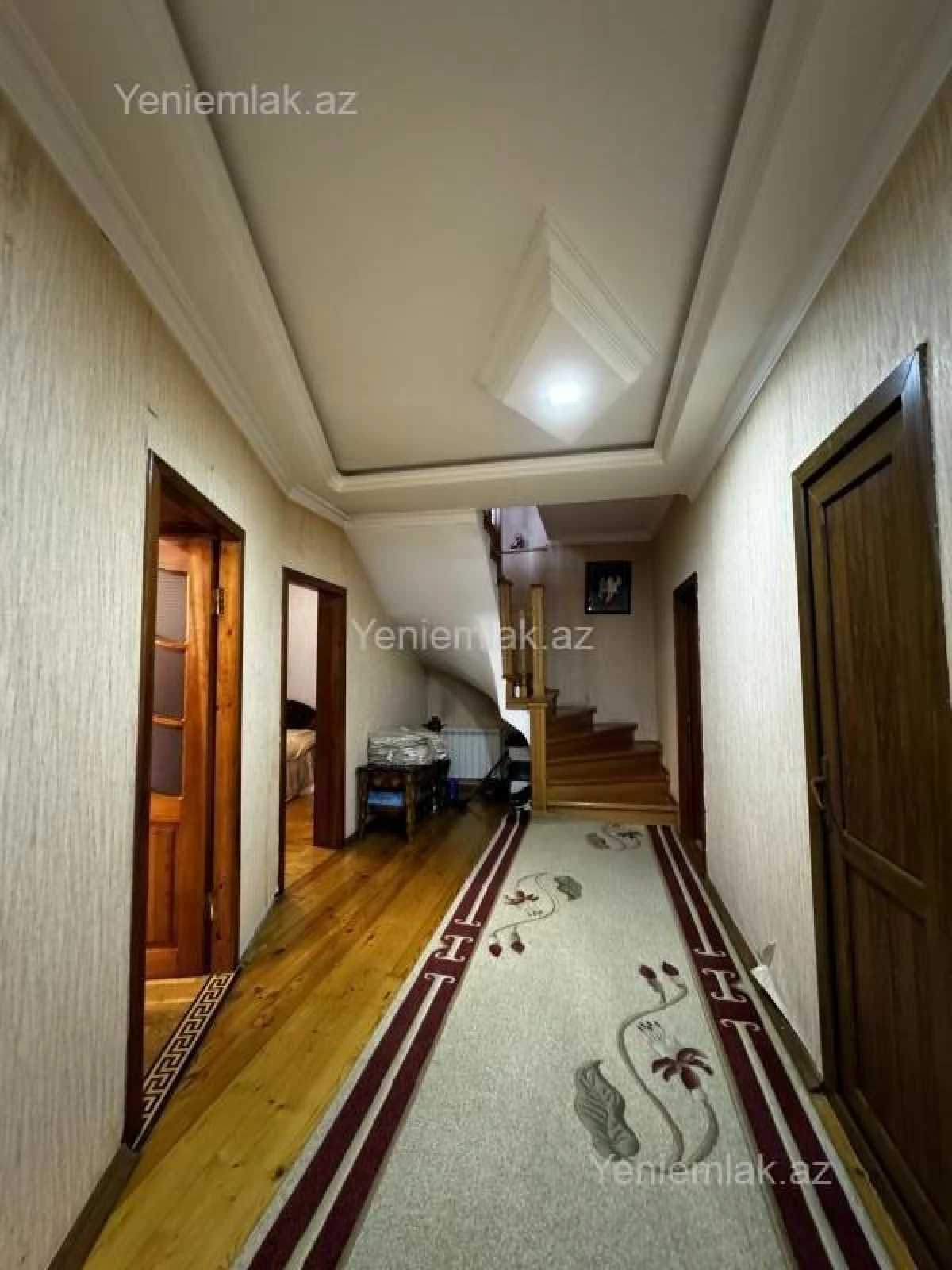 Satılır 7 otaqlı həyət evi 200 m²
