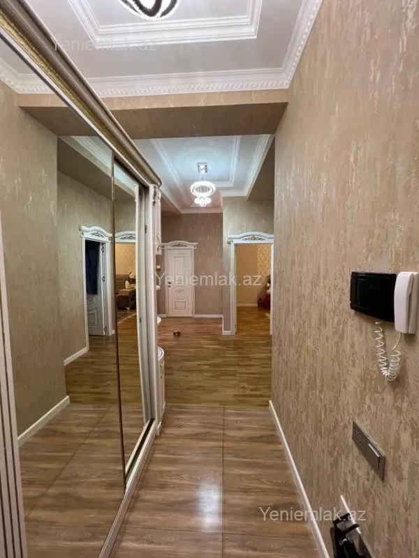 Satılır 3 otaqlı yeni tikili 100 m²