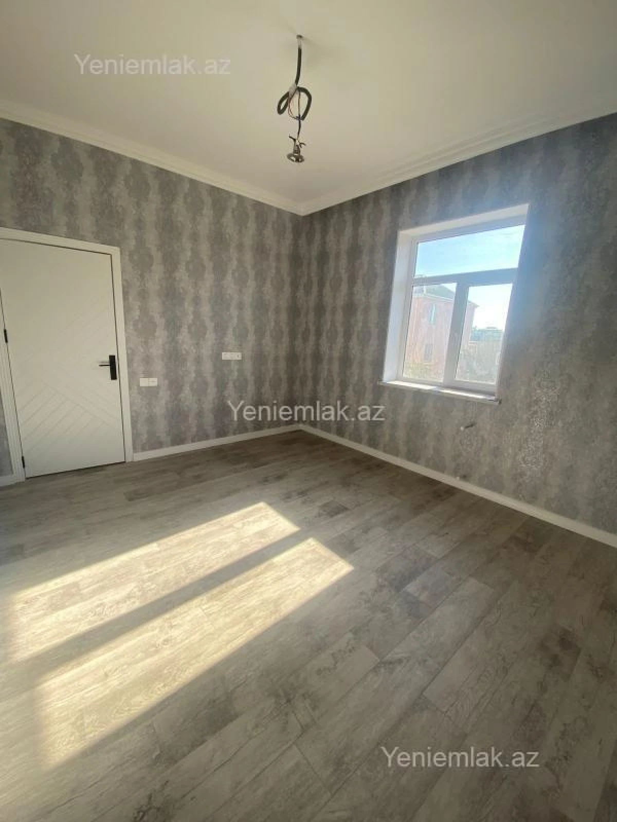 Satılır 7 otaqlı həyət evi 260 m²