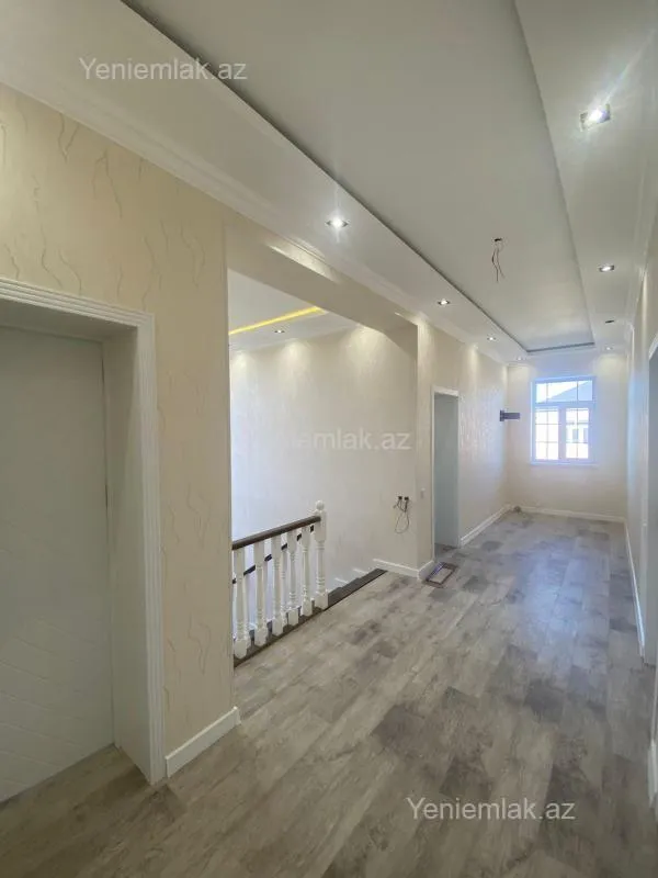 Satılır 7 otaqlı həyət evi 260 m²