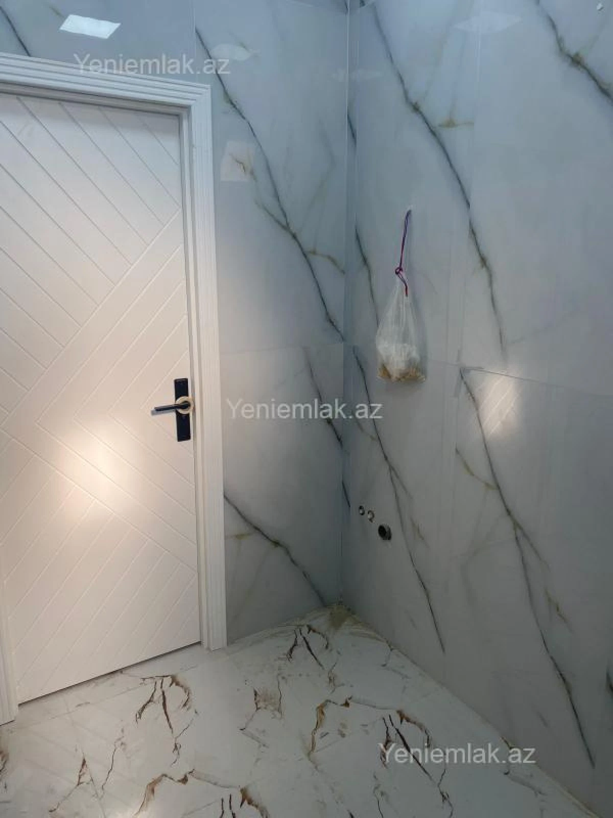 Satılır 7 otaqlı həyət evi 260 m²