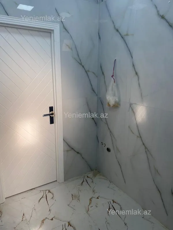 Satılır 7 otaqlı həyət evi 260 m²