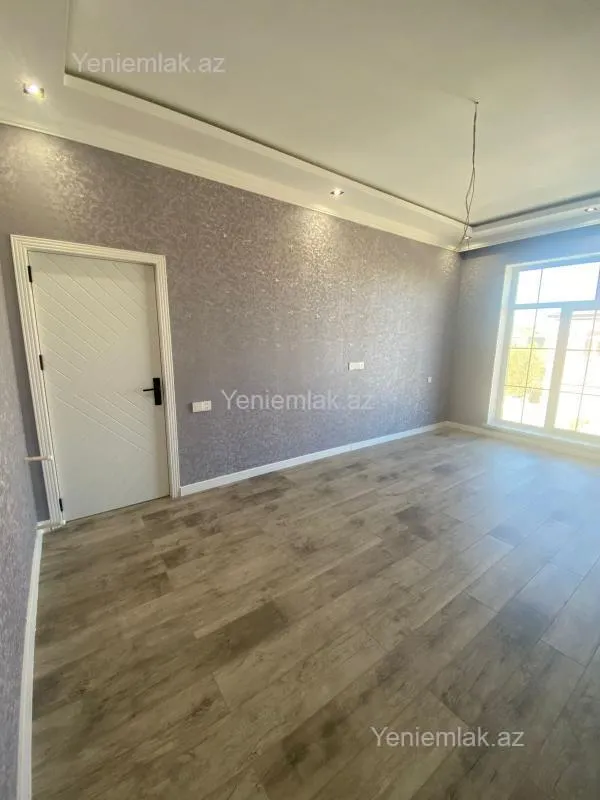 Satılır 7 otaqlı həyət evi 260 m²