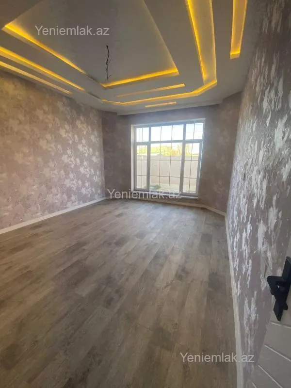 Satılır 7 otaqlı həyət evi 260 m²