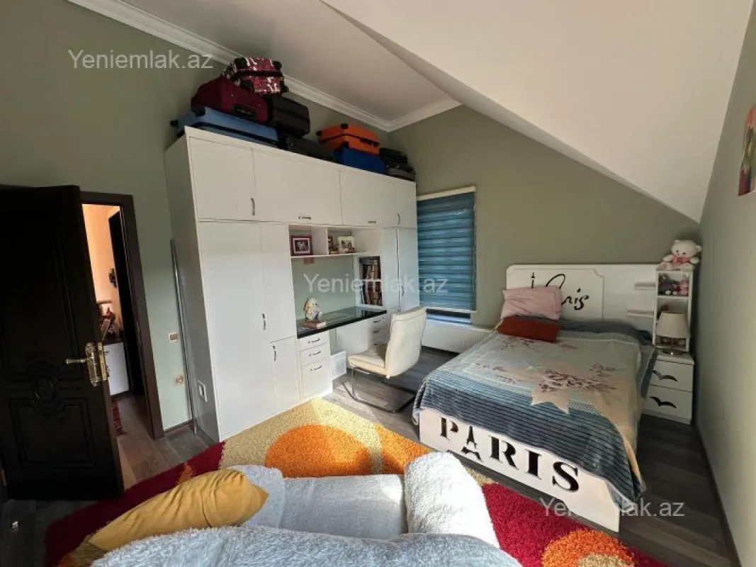 Satılır 7 otaqlı həyət evi 130 m²