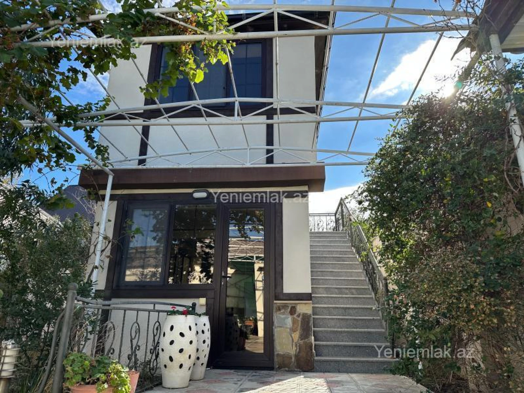 Satılır 7 otaqlı həyət evi 130 m²