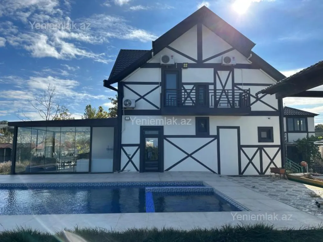 Satılır 7 otaqlı həyət evi 130 m²
