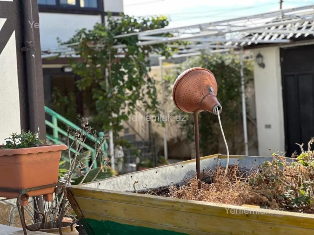 Satılır 7 otaqlı həyət evi 130 m²