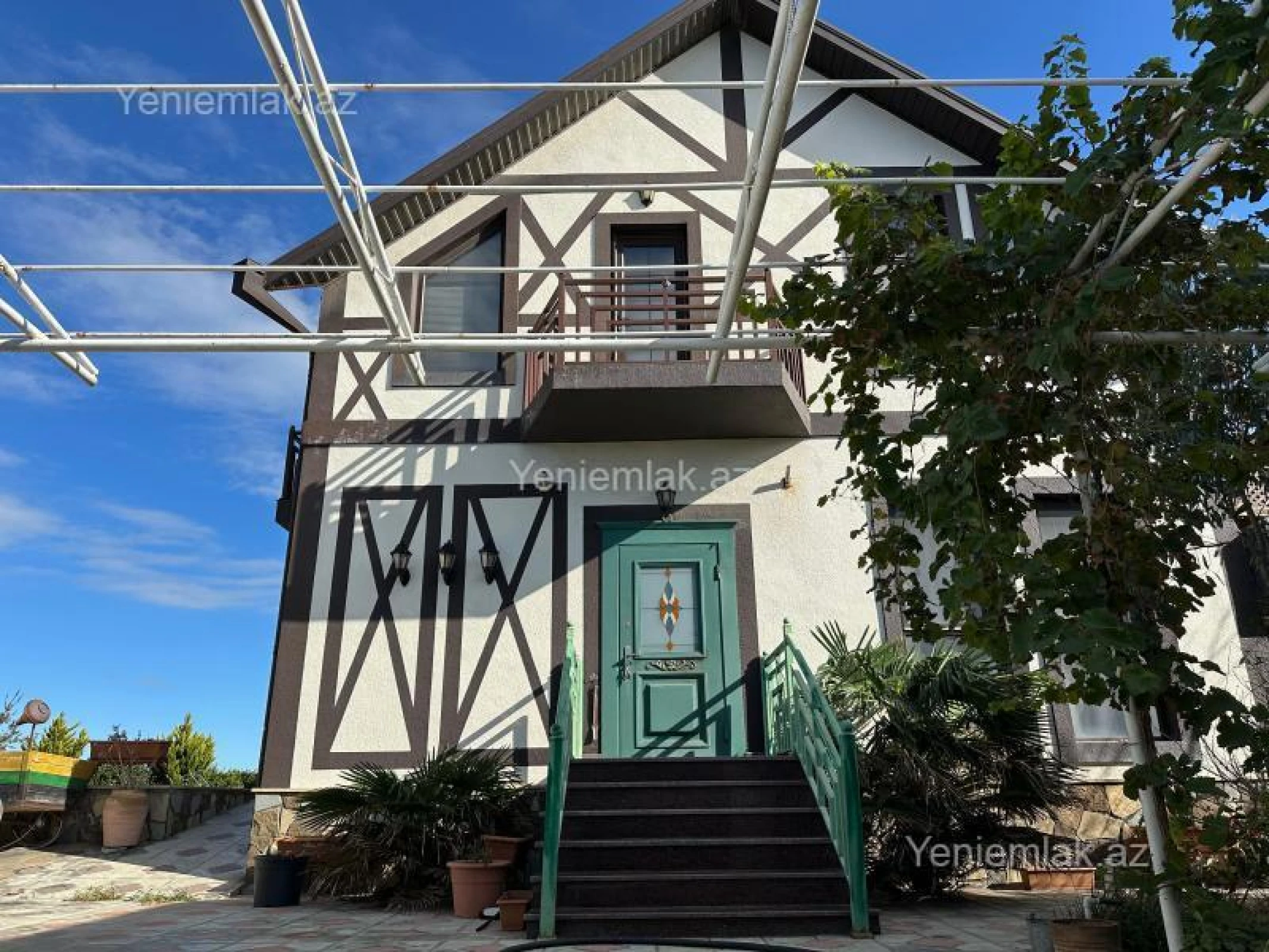 Satılır 7 otaqlı həyət evi 130 m²