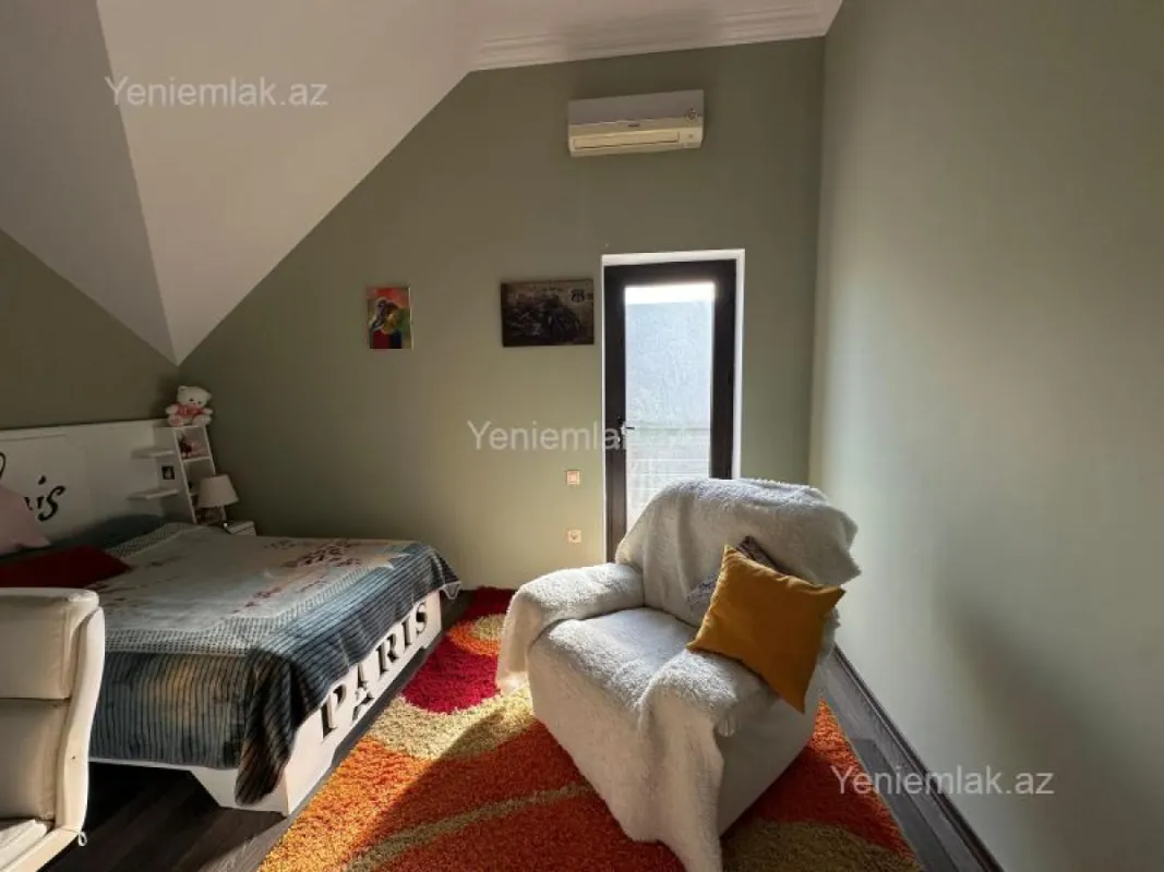 Satılır 7 otaqlı həyət evi 130 m²