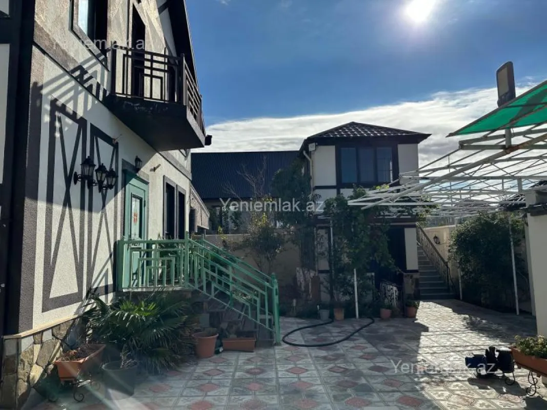 Satılır 7 otaqlı həyət evi 130 m²