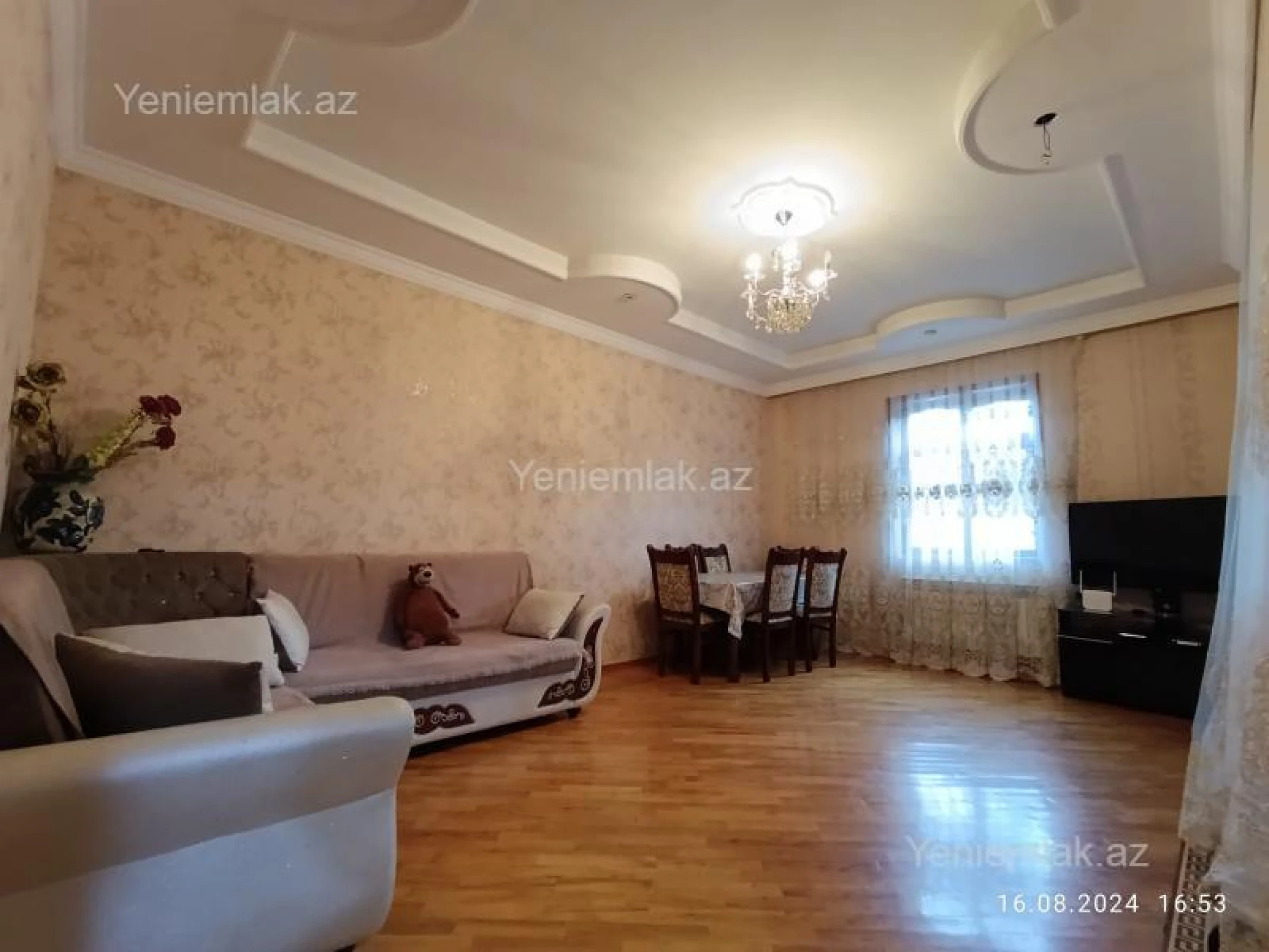 Satılır 5 otaqlı həyət evi 250 m²