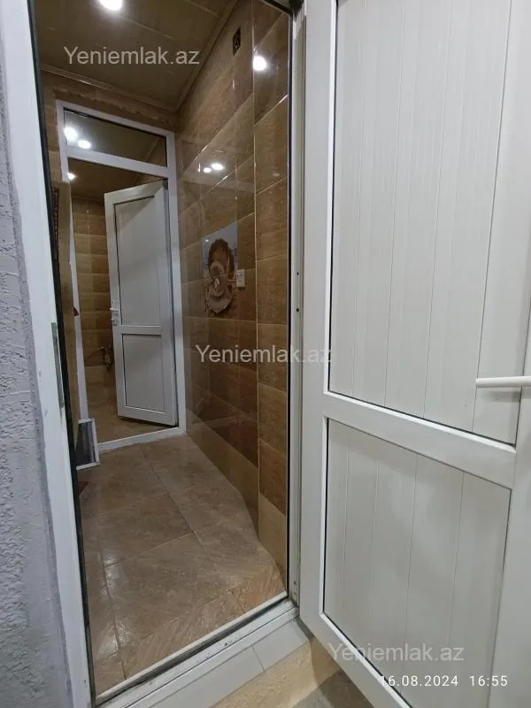Satılır 5 otaqlı həyət evi 250 m²