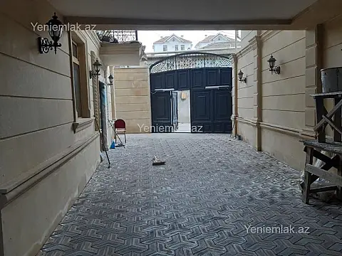 Satılır 6 otaqlı həyət evi 240 m²