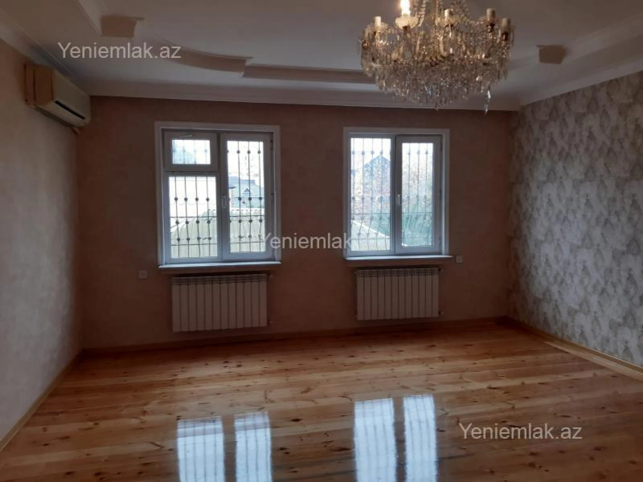 Satılır 6 otaqlı həyət evi 240 m²