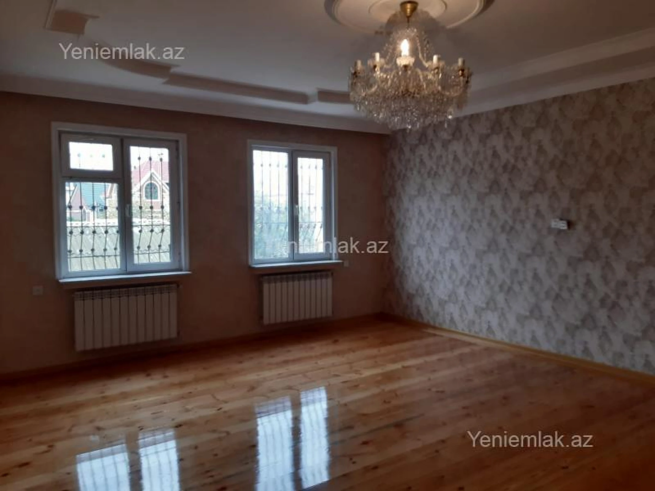 Satılır 6 otaqlı həyət evi 240 m²