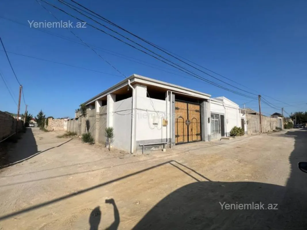 Satılır 4 otaqlı həyət evi 120 m²