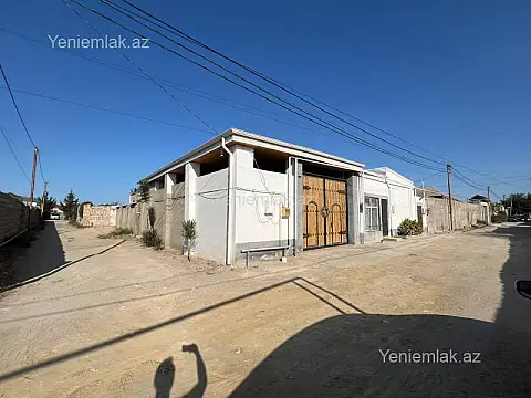 Satılır 4 otaqlı həyət evi 120 m²