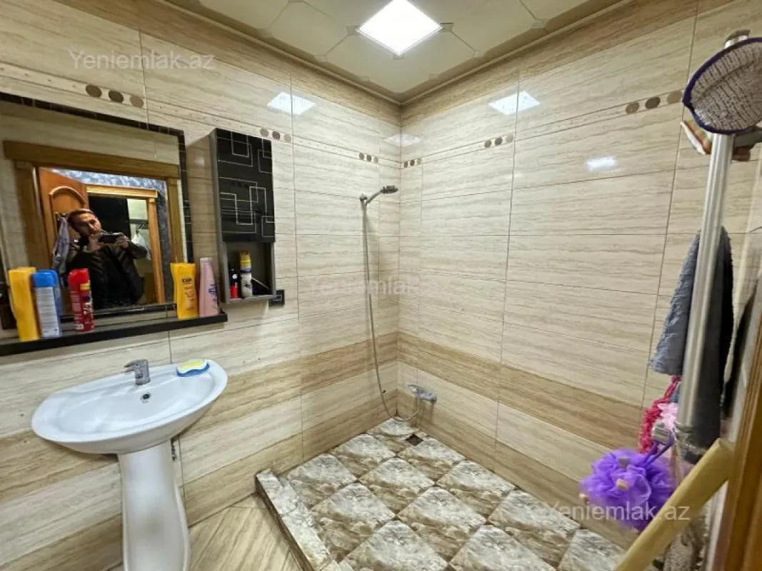 Satılır 4 otaqlı yeni tikili 120 m²