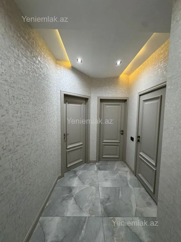 Satılır 2 otaqlı yeni tikili 71 m²