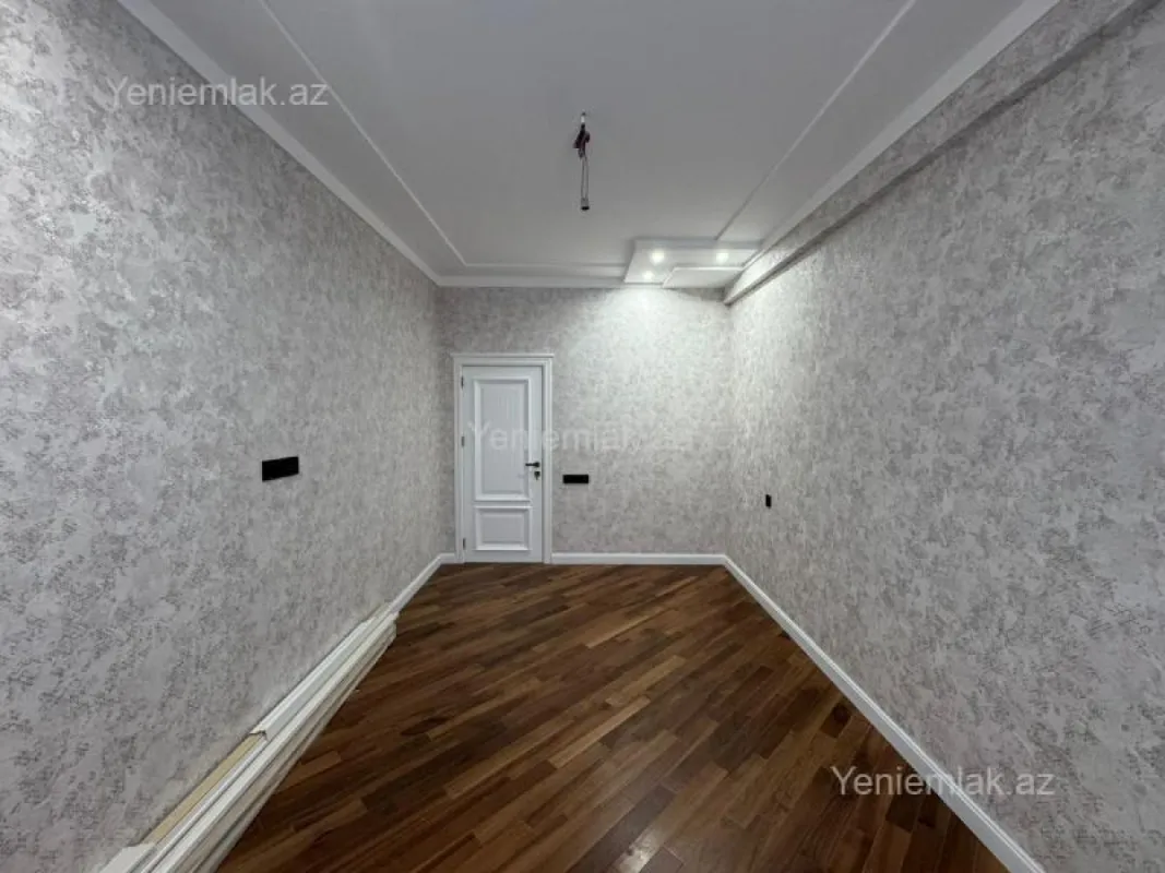 Satılır 3 otaqlı yeni tikili 137 m²