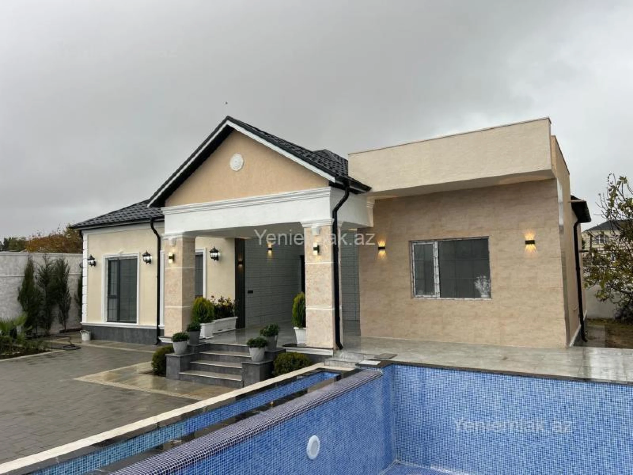 Satılır 4 otaqlı həyət evi 165 m²