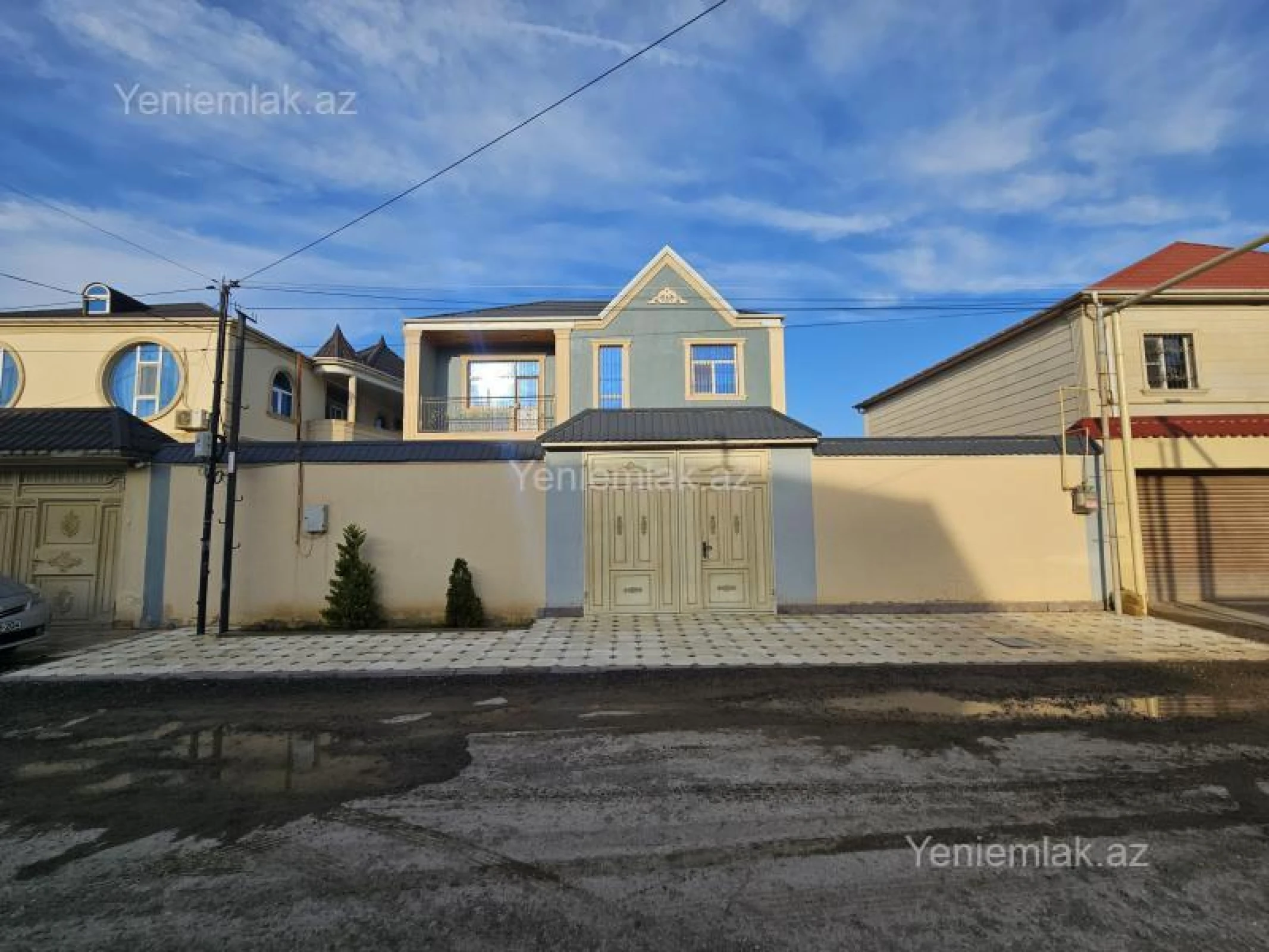 Satılır 4 otaqlı həyət evi 160 m²