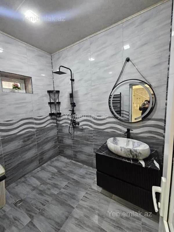 Satılır 4 otaqlı həyət evi 160 m²