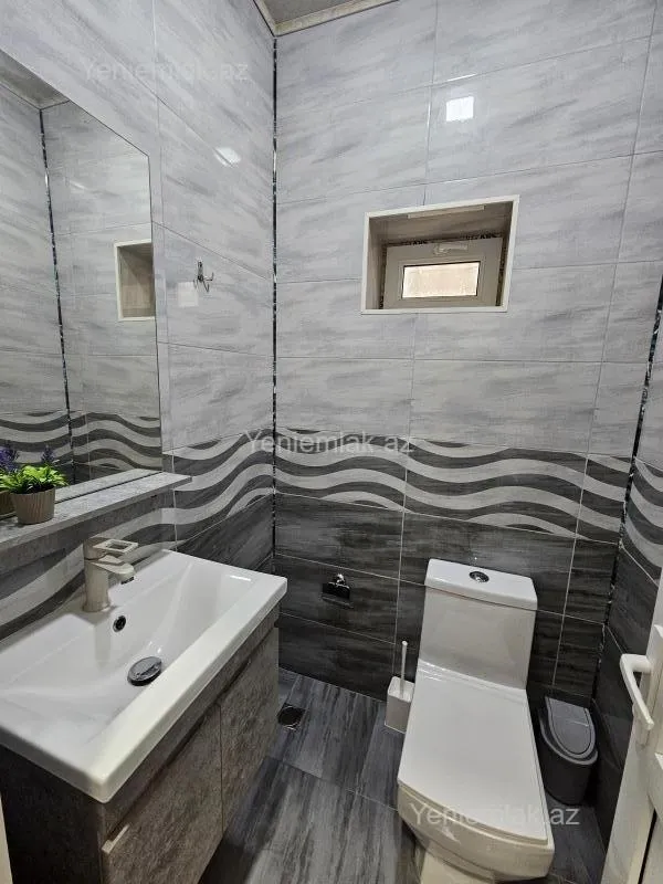 Satılır 4 otaqlı həyət evi 160 m²