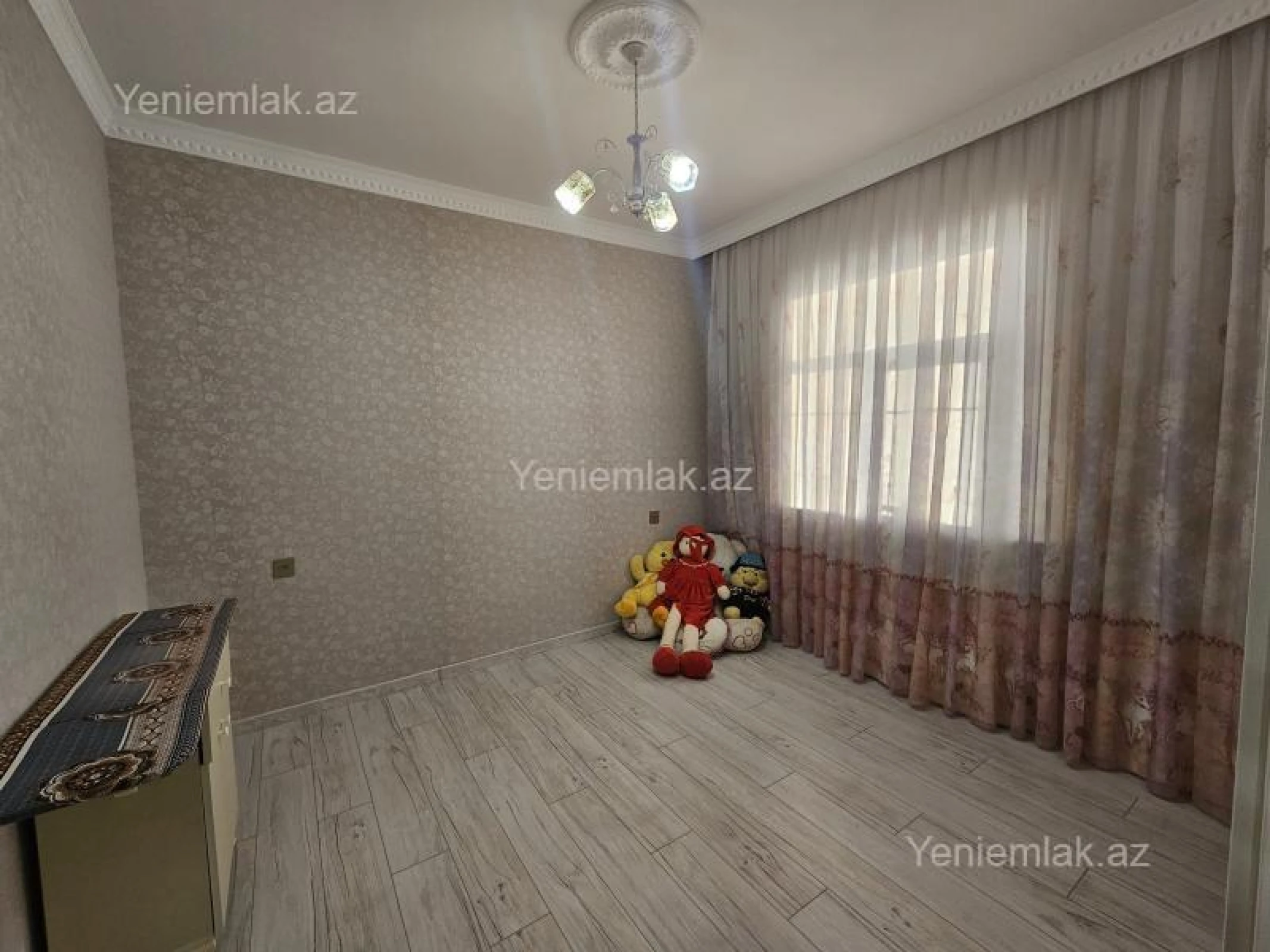 Satılır 4 otaqlı həyət evi 160 m²