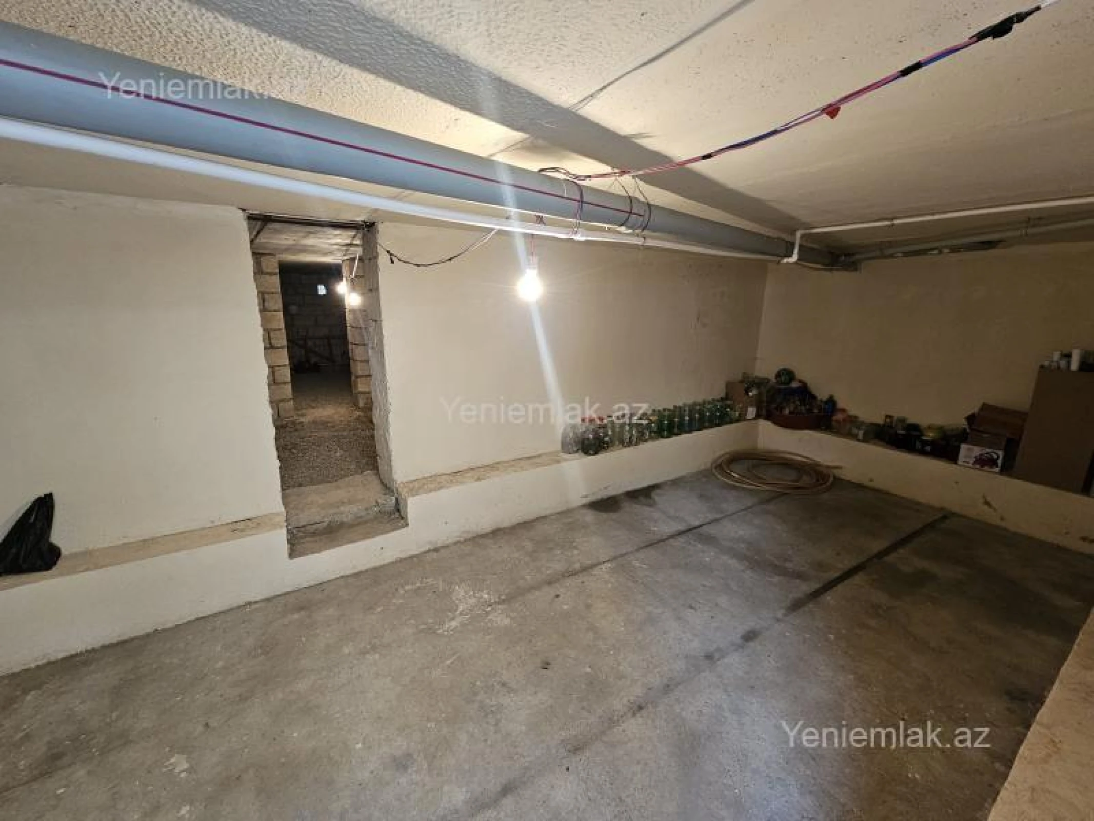 Satılır 4 otaqlı həyət evi 160 m²