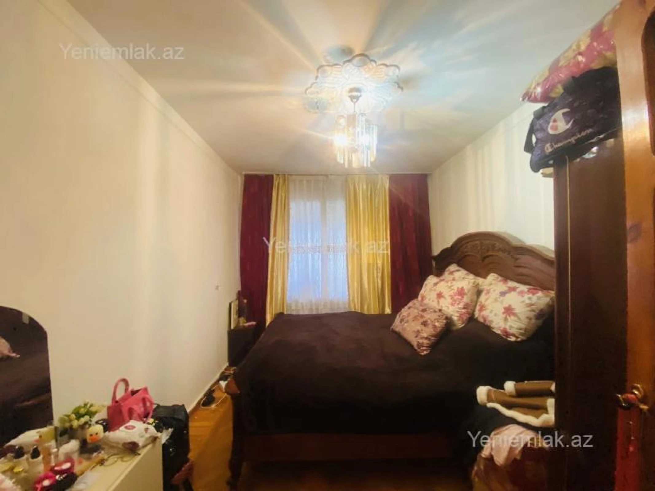 Satılır 2 otaqlı köhnə tikili 60 m²