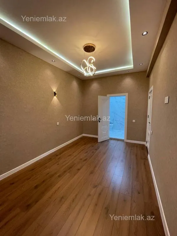 Satılır 3 otaqlı yeni tikili 130 m²