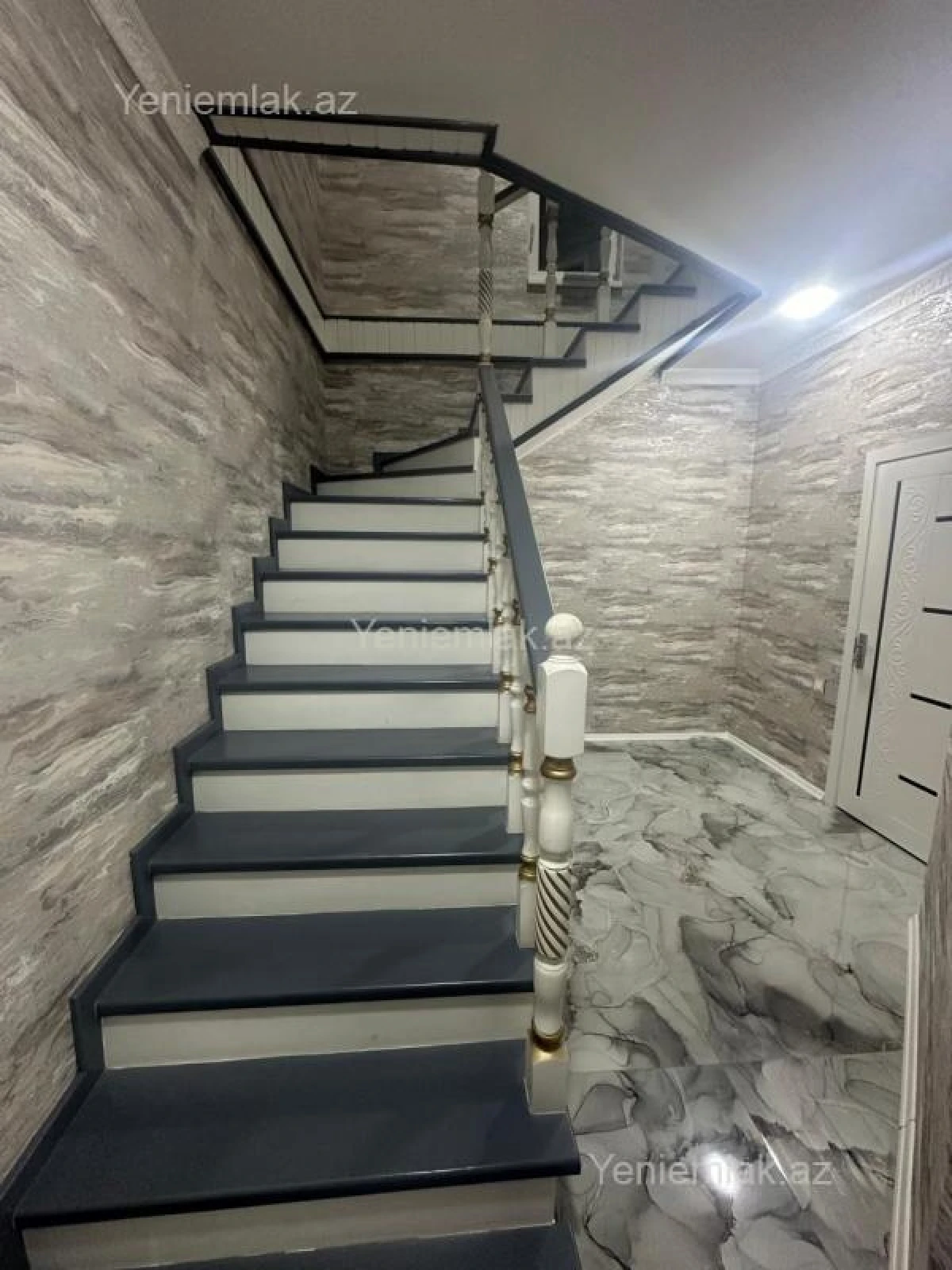 Satılır 4 otaqlı həyət evi 150 m²