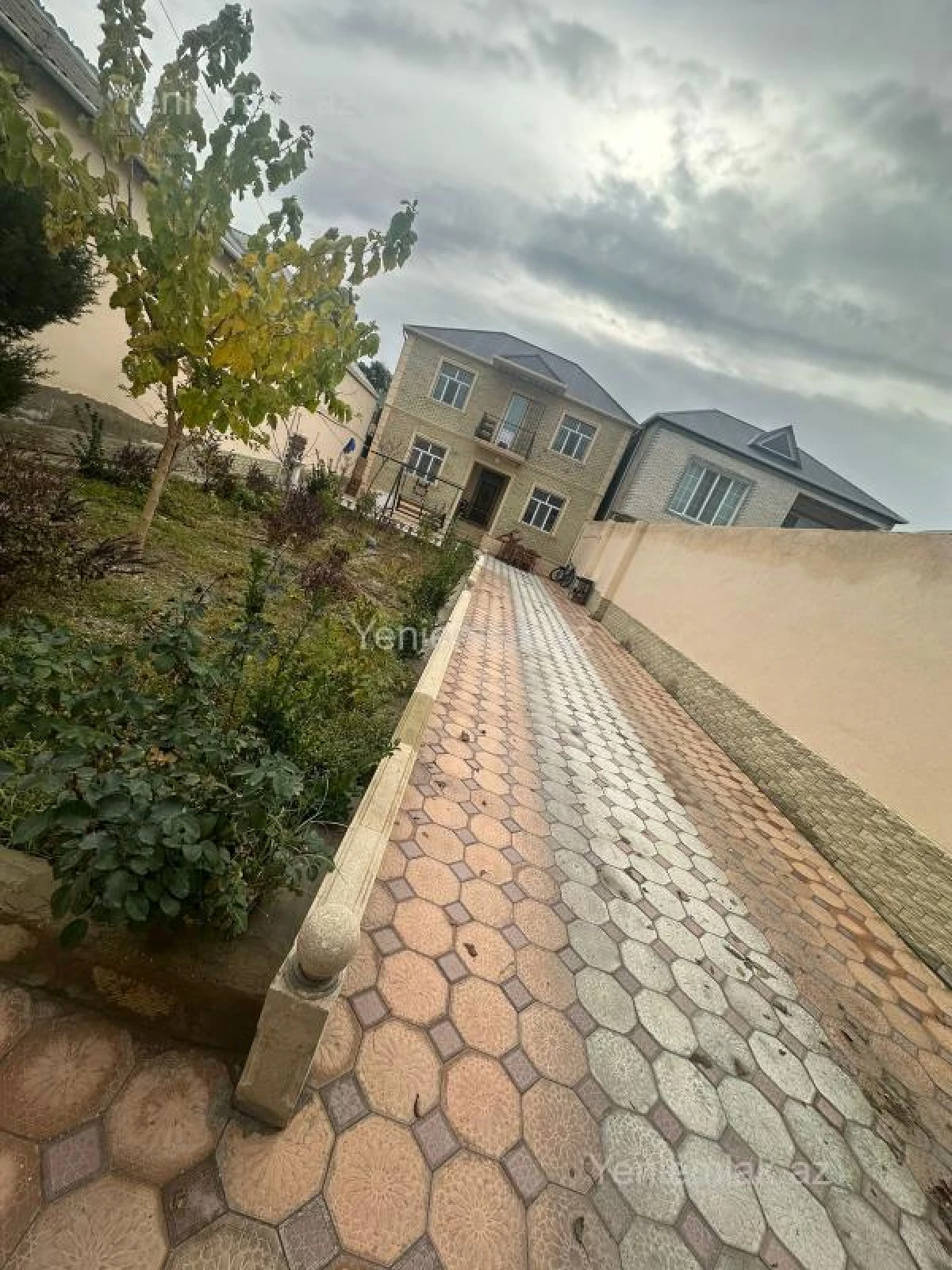 Satılır 4 otaqlı həyət evi 150 m²