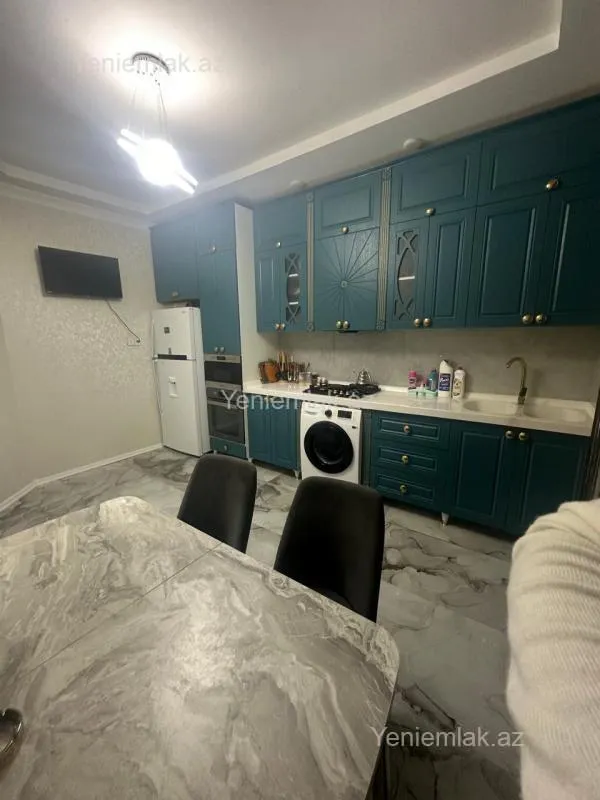 Satılır 4 otaqlı həyət evi 150 m²