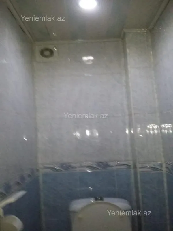 Satılır 2 otaqlı köhnə tikili 64 m²