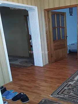 Satılır 2 otaqlı köhnə tikili 64 m²