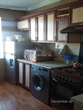 Satılır 2 otaqlı köhnə tikili 64 m²