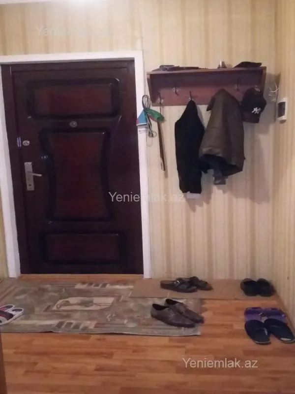 Satılır 2 otaqlı köhnə tikili 64 m²