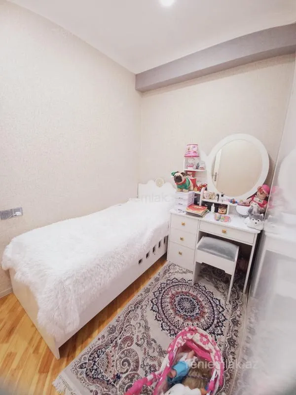 Satılır 3 otaqlı yeni tikili 120 m²