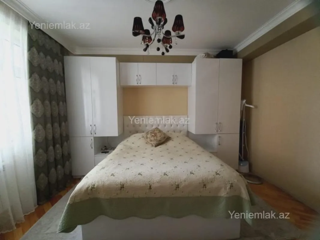 Satılır 3 otaqlı yeni tikili 120 m²