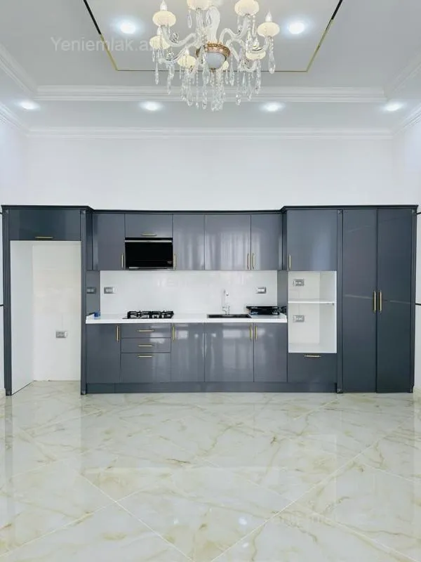Satılır 6 otaqlı həyət evi 350 m²