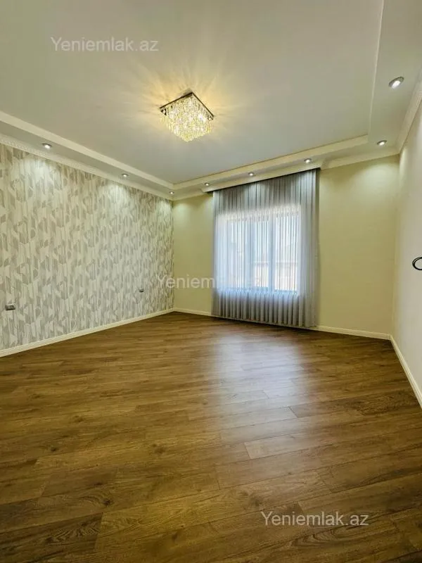 Satılır 6 otaqlı həyət evi 350 m²