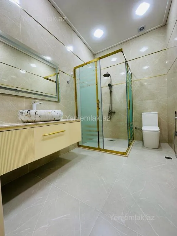 Satılır 6 otaqlı həyət evi 350 m²