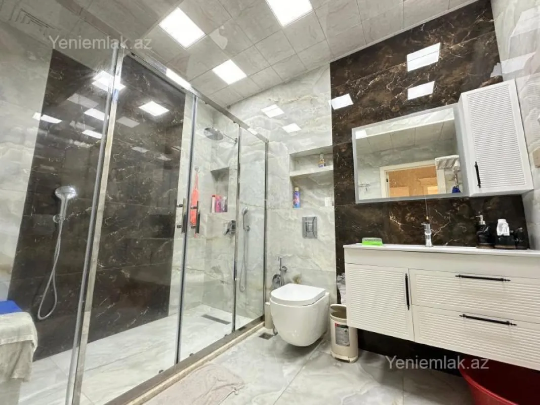 Satılır 2 otaqlı yeni tikili 90 m²