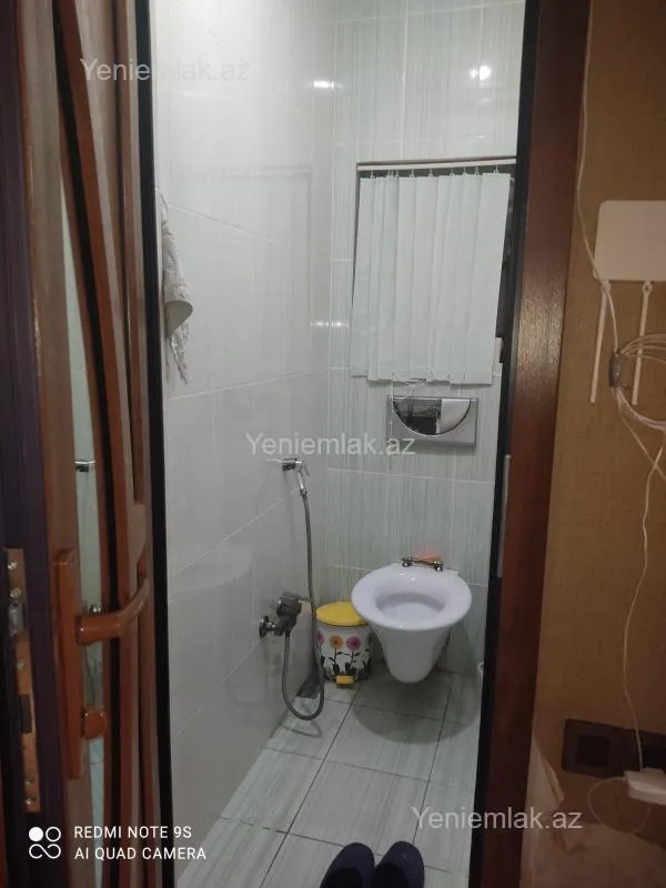 Satılır 2 otaqlı köhnə tikili 58 m²