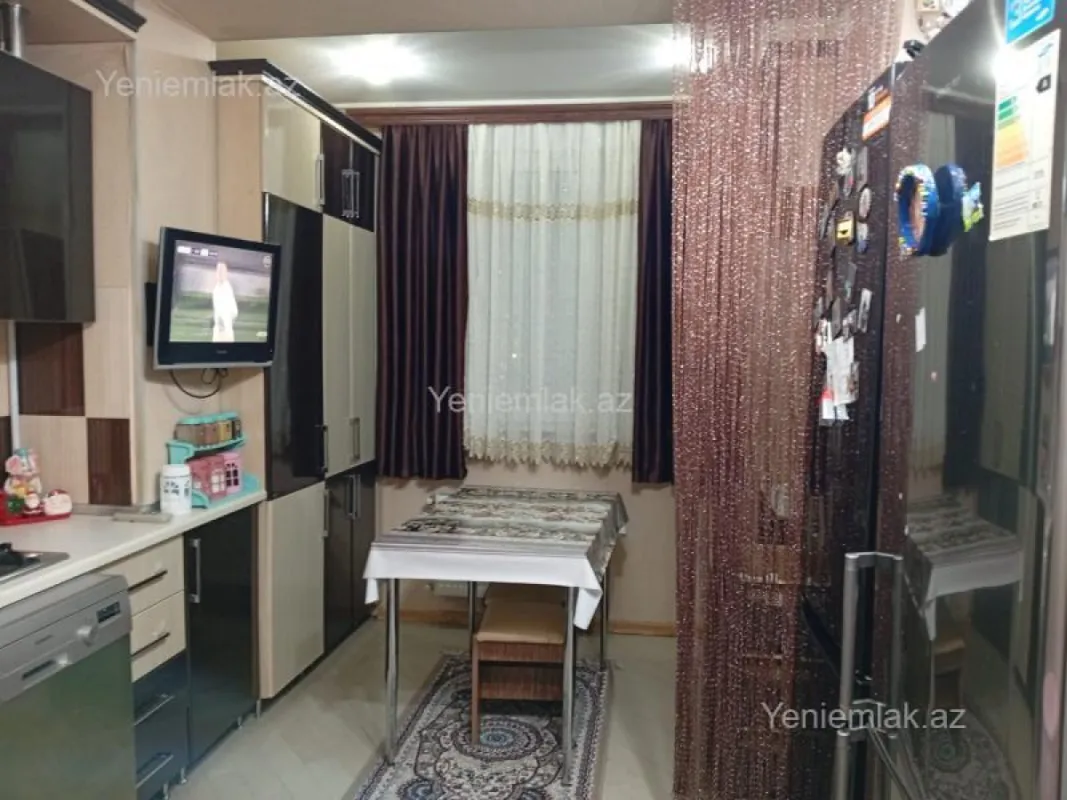 Satılır 2 otaqlı köhnə tikili 58 m²