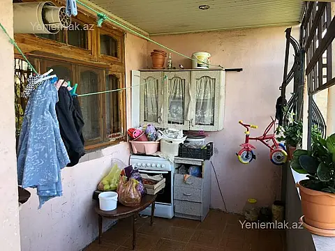 Satılır 3 otaqlı köhnə tikili 100 m²