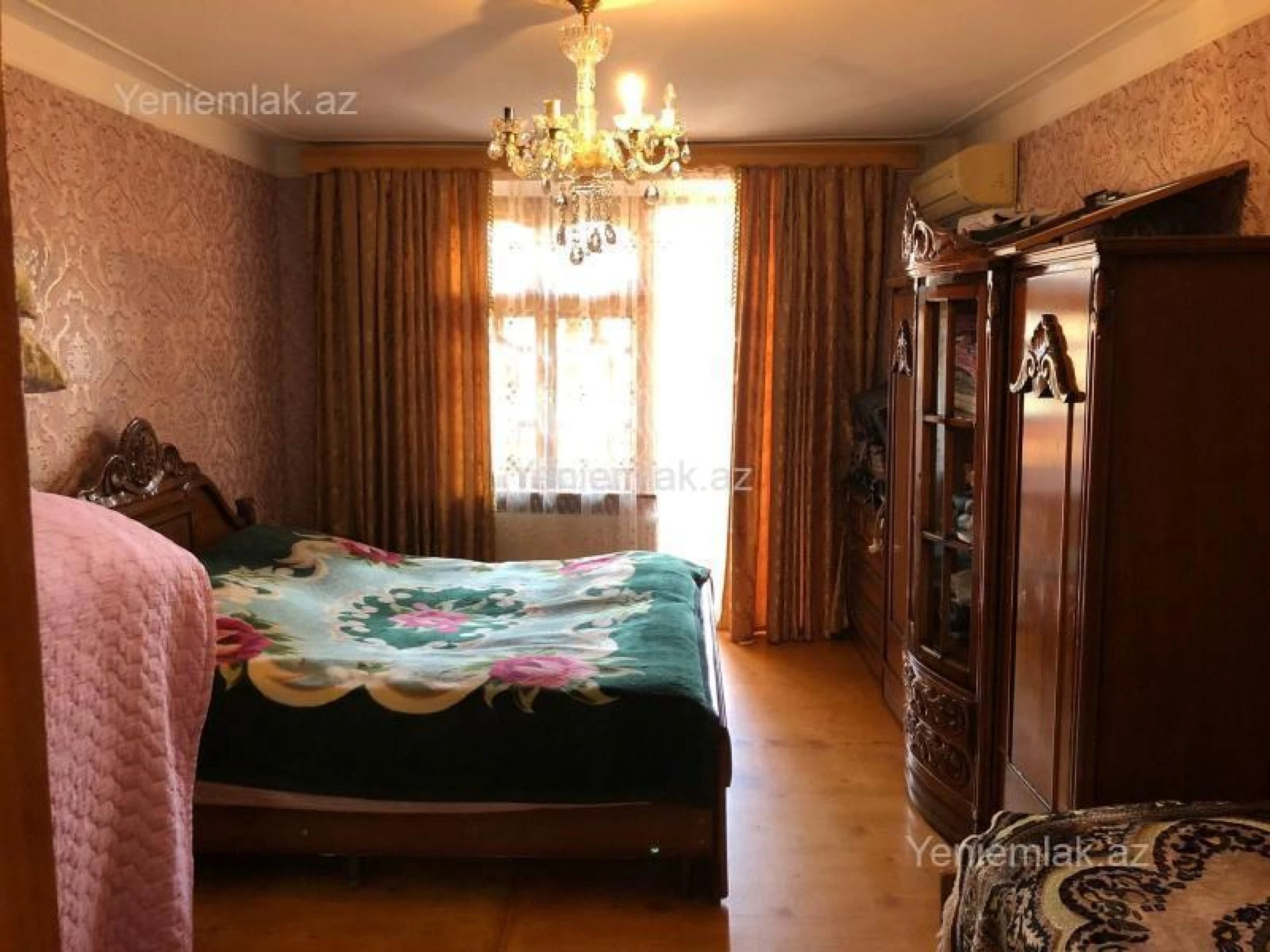 Satılır 3 otaqlı köhnə tikili 100 m²